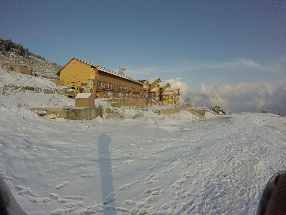 Clifftop Club Auli Joshimath Exterior photo